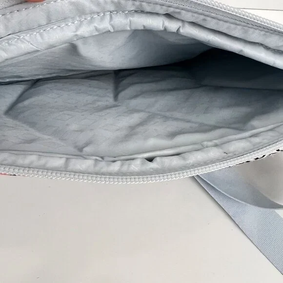 NWT Vera Bradley Essential Sling Backpack Lisbon Medallion NWT - Picture 9 of 9